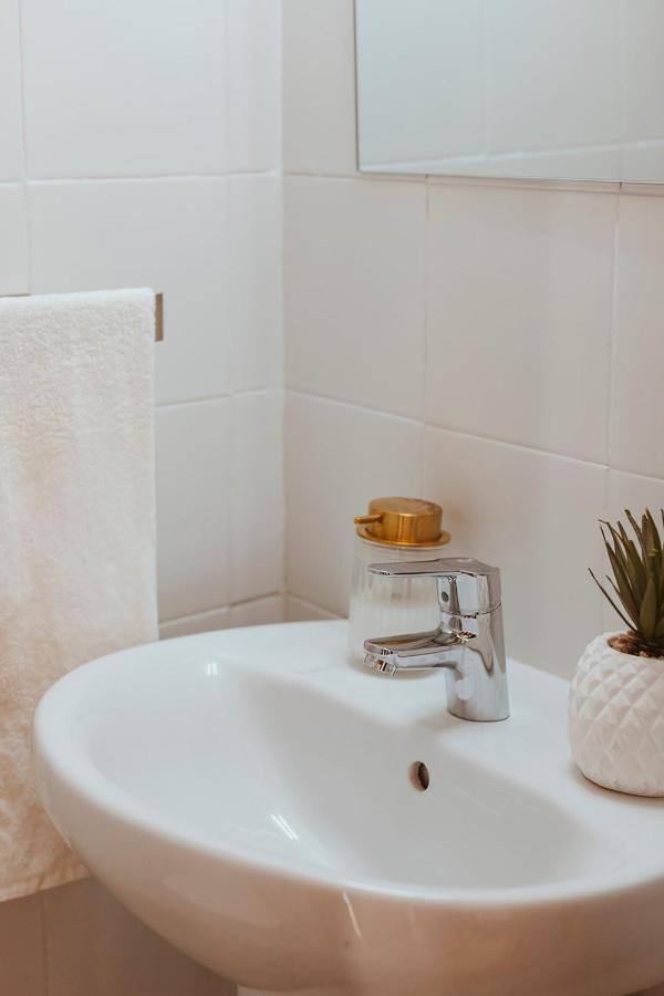 Apartamento Con Gran Terraza Junto A La Playa Torremolinos Bagian luar foto